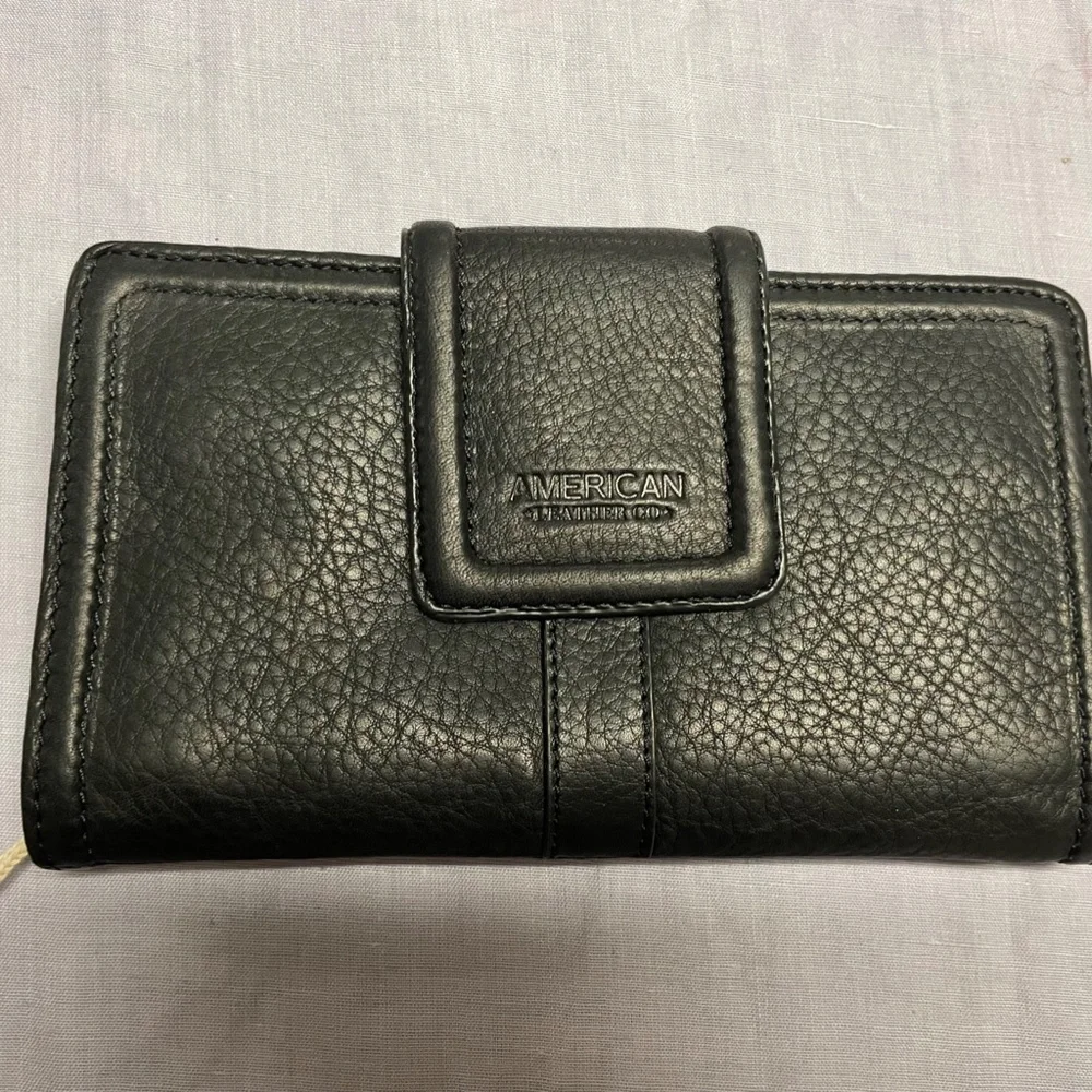 Lucas Slim Leather Wallet from AMERICAN LEATHER CO. - Picture 3 of 7